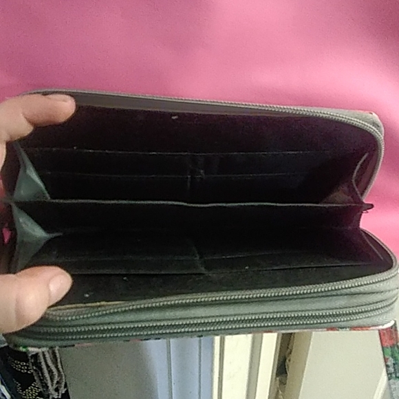 GD wallet - Picture 2 of 3